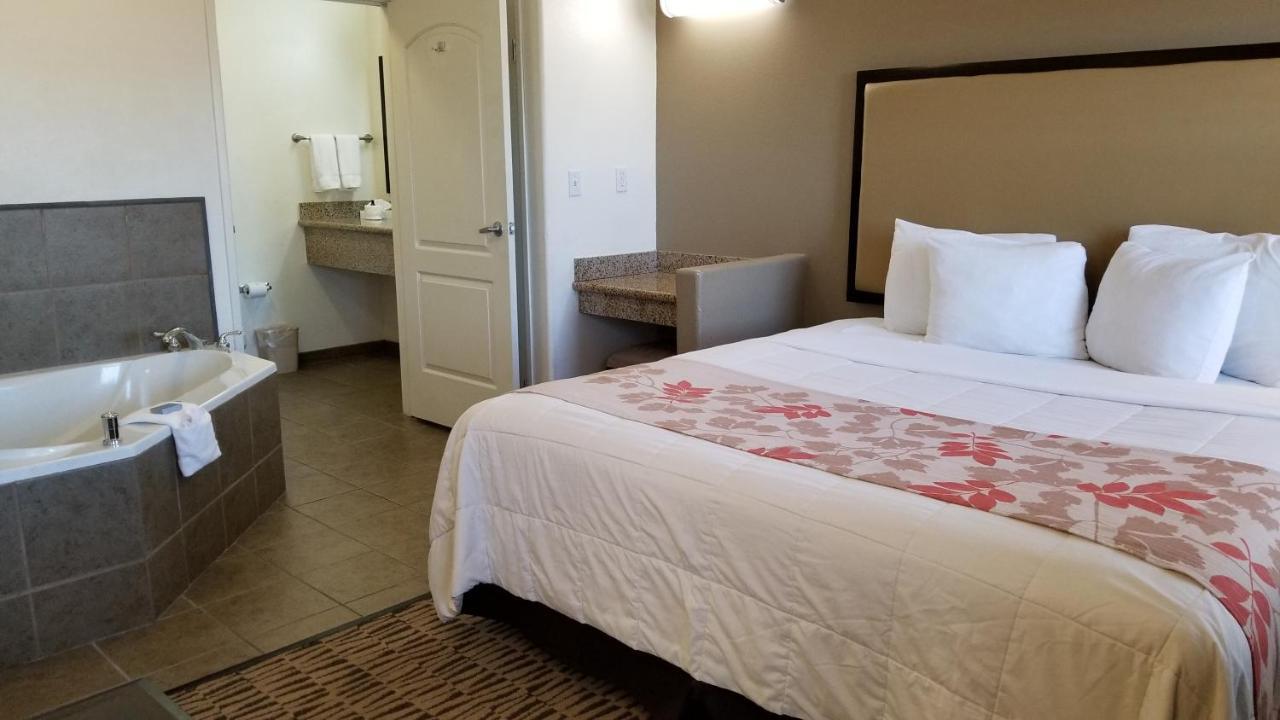 Hawthorn Suites Викторвилл Экстерьер фото